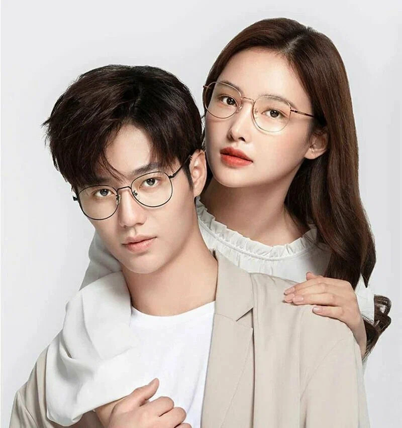 Eyeglass monitor sales