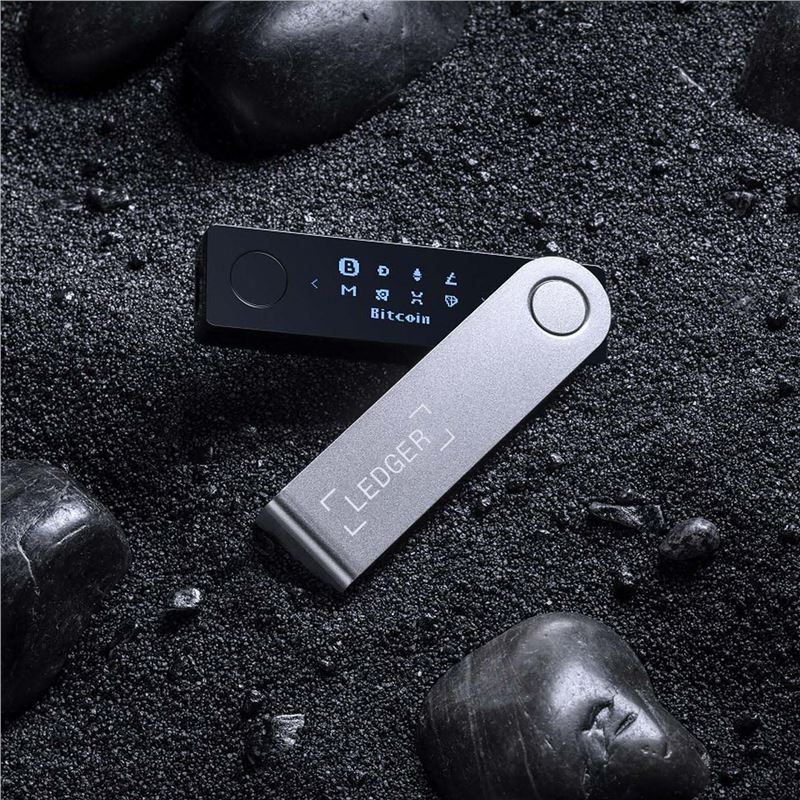 Ledger Nano X Black hardware wallet for crypto assets - Blit